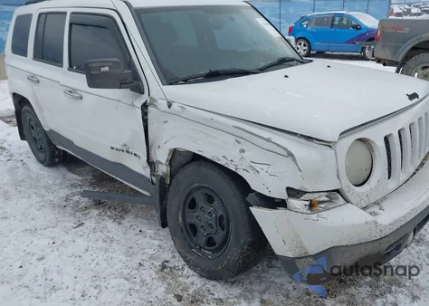 2014 Jeep Patriot Sport из США, поврежденный, VIN 1C4NJPBB0ED848793